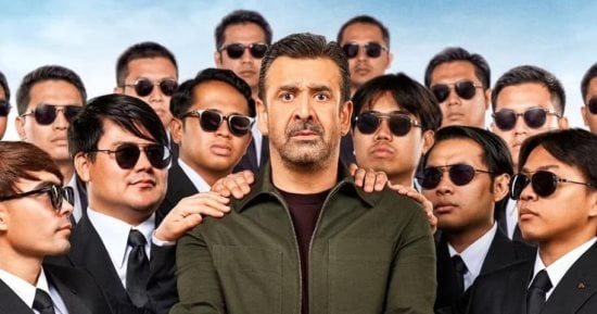كريم عبد العزيز يعود للكوميديا بفيلم مطلوب عائليًا.. ضحكة بطعم العائلة