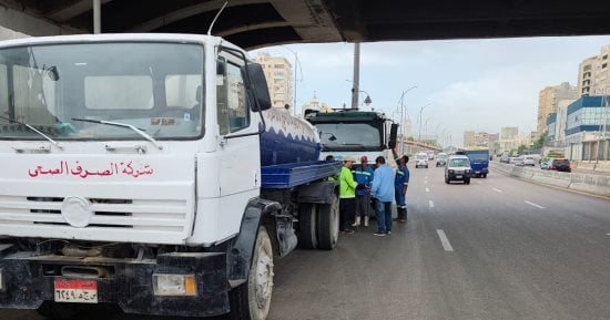 الإسكندرية: سيولة في الحركة المرورية بالشوارع والميادين بعد رفع مياه الأمطار