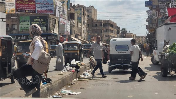أكوام القمامة تحاصر شوارع قطور بالغربية والتنفيذيين خارج الخدمة