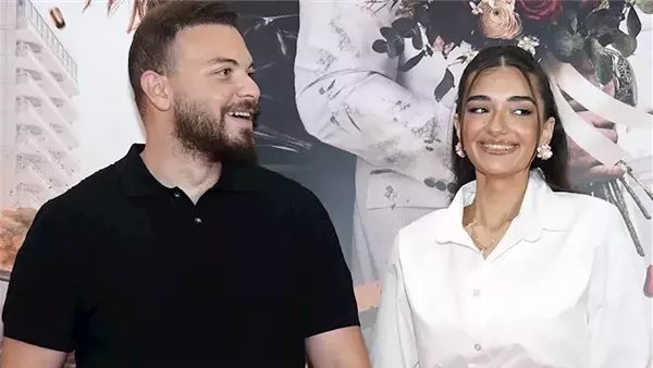 كلمة فخورة مش كفاية، ملك زاهر تساند خطيبها في العرض الخاص لـ"مطلوب عائليا"