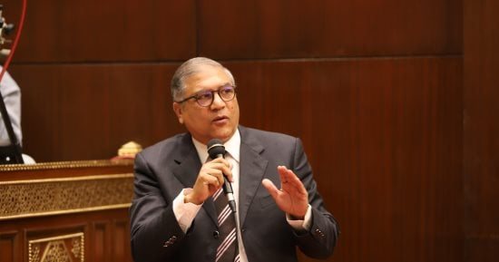 عفت السادات يطالب بتوجيه أصول بنك الاستثمار القومى لمشروعات ذات عائد مرتفع