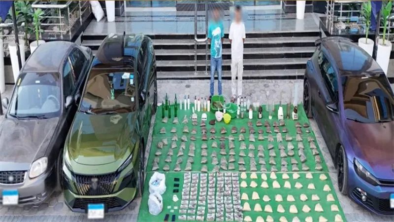 مصرع 4 عناصر جنائية وضبط 2 طن مخدرات و101 قطعة سلاح في 3 محافظات