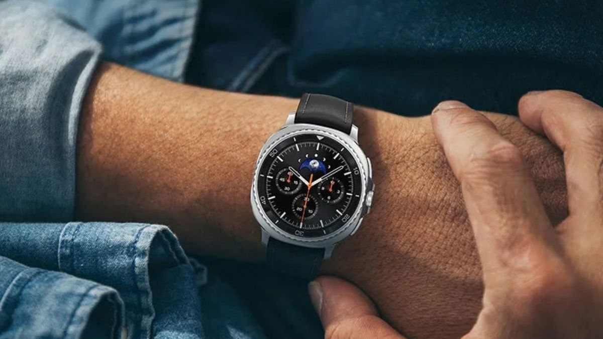 ساعة Galaxy Watch 8 تتلقى تحديثاً تجريبياً جديداً يحل أخطاء الشاشة