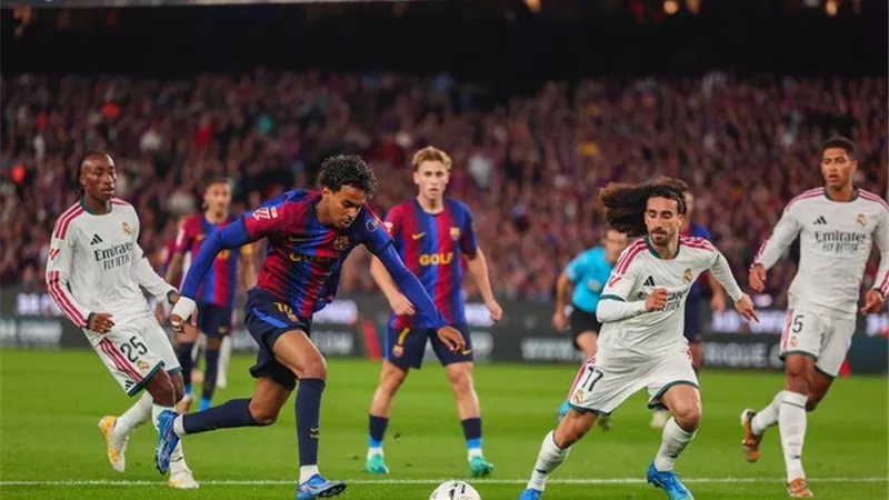 كلاسيكو الأرض، مبابي يسجل من جديد في شباك برشلونة