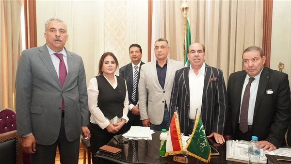 بدء تلقي طلبات الترشح لانتخابات الهيئة العليا لحزب الوفد (صور)