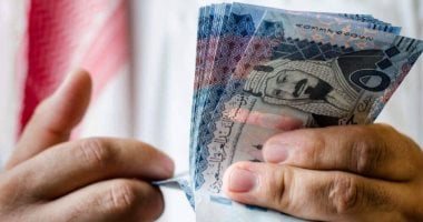 قبل السفر للعمرة.. 1000 ريال سعودي تكلف نحو 14.67 ألف جنيه بأقل سعر بيع