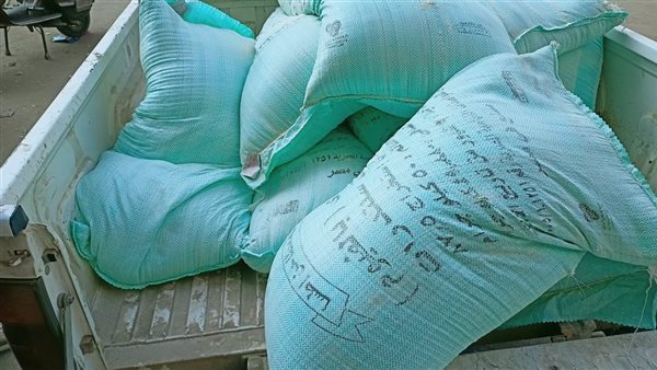 إحباط محاولات تهريب 3 أطنان دقيق ونخالة مدعمة للسوق السوداء بالفيوم