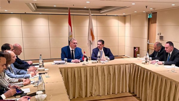 وزير البترول يبحث مع نظيره القبرصي الإسراع في ربط غاز "كرونوس" و"أفروديت" بالبنية التحتية المصرية