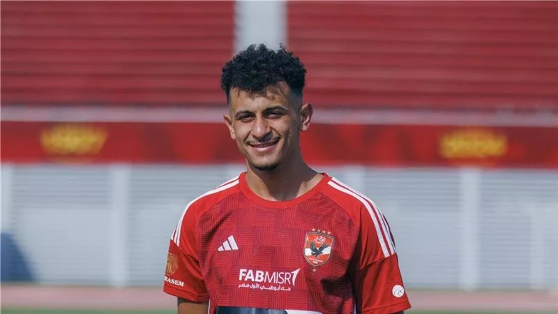عمر الساعي يسجل هدف الأهلي الأول في مرمى مودرن سبورت