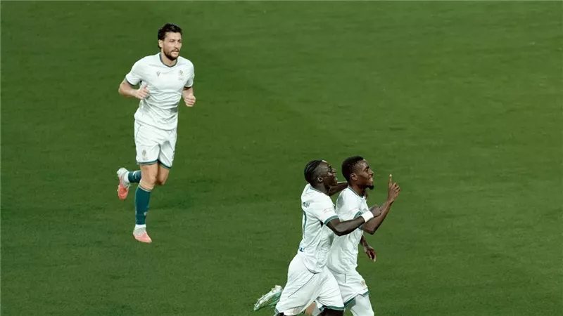 الدوري السعودي، نيوم يخطف فوزا مثيرا خارج ملعبه بنتيجة 2-1أمام الدرعية (صور)