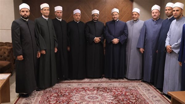 بعد توجيهات السيسي، البحوث الإسلامية يطلق قافلة توعوية إلى الواحات البحرية