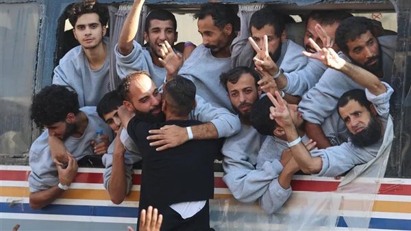 "ذاكرة الزنازين"، فيلم تسجيلي عن الأسرى الفلسطينيين ودور مصر في صفقة التبادل على النيل للأخبار