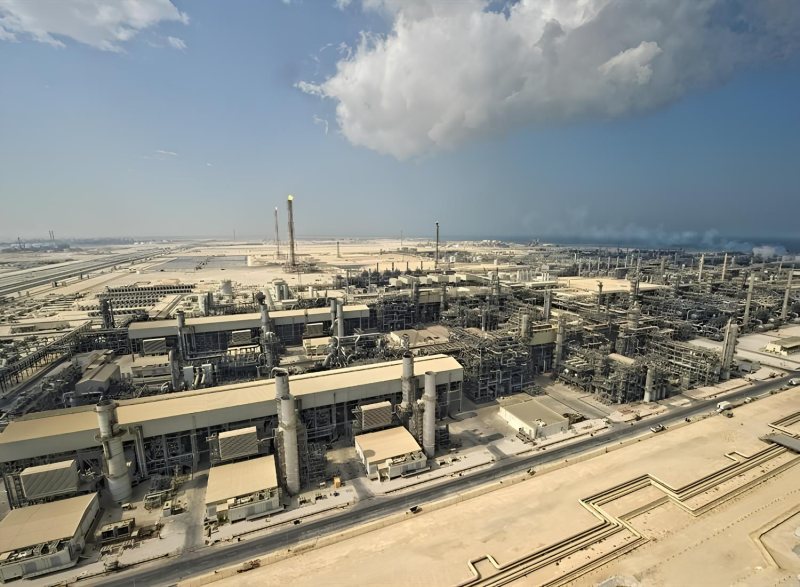 محطات إسالة الغاز في قطر.. 7 مشروعات عملاقة تدعم ريادتها العالمية