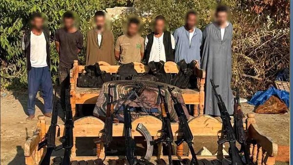 ضبط 7 عناصر إجرامية بالجيزة لاستيلائهم على 600 فدان وفرض إتاوات تحت تهديد السلاح