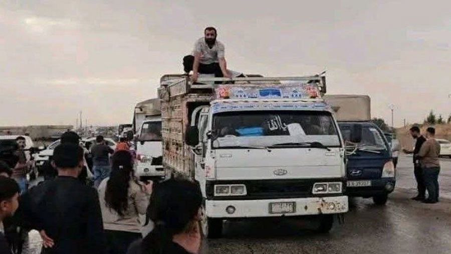 عودة قافلة جديدة من مهجّري رأس العين إلى ديارهم بريف الحسكة