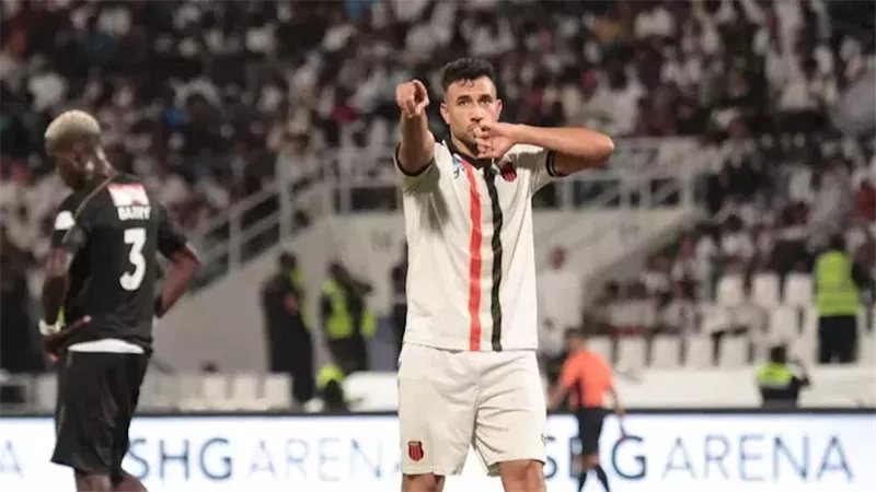 تريزيجيه أساسيًا في تشكيل الرياض أمام الدرعية بالدوري السعودي