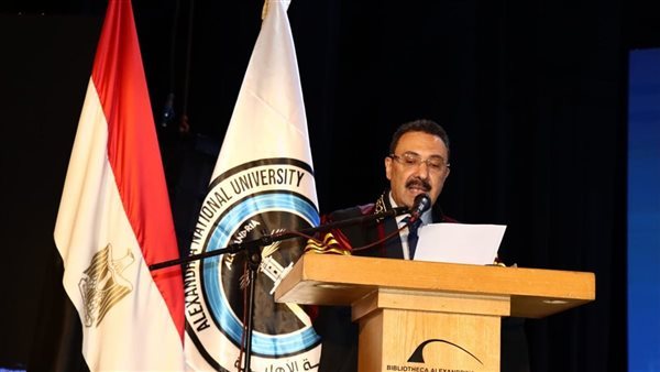 جامعة الإسكندرية الأهلية تحتفل بتخريج الدفعة الأولى لكليتي الحاسبات وعلوم البيانات
