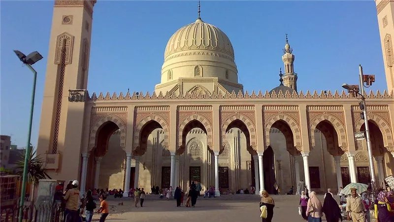 بحضور وزير الأوقاف وعلي جمعة، انطلاق احتفالية مولد السيد البدوي الليلة بطنطا