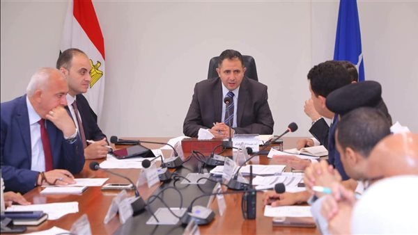 محافظ دمياط يترأس اجتماع مجلس إدارة الأسواق والسويقات لبحث خطة التطوير الحضاري