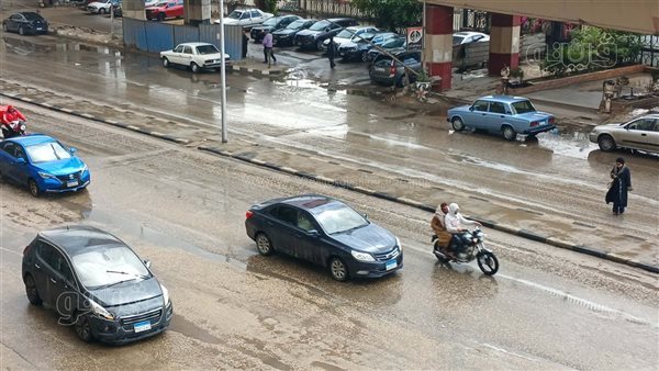مفاجآت في طقس الجمعة، أمطار رعدية ورياح وأتربة بهذه المناطق